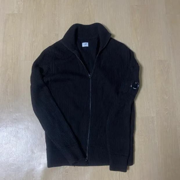 C.p 컴퍼니 니트집업(가디건)