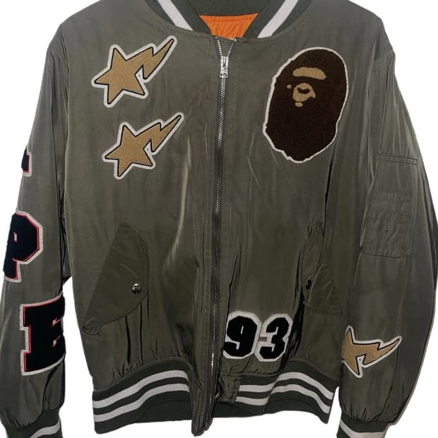 베이프 멀티 모티프 바시티 자켓