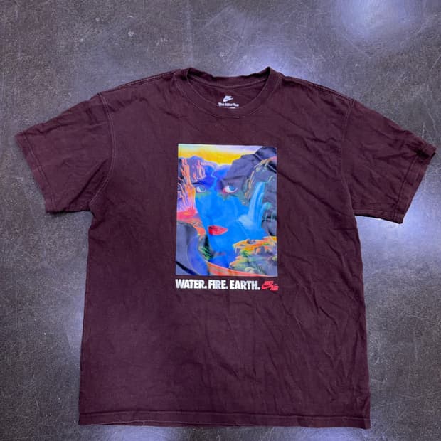 나이키 워터 파이어 어스 그래픽 반팔티 루즈핏 L