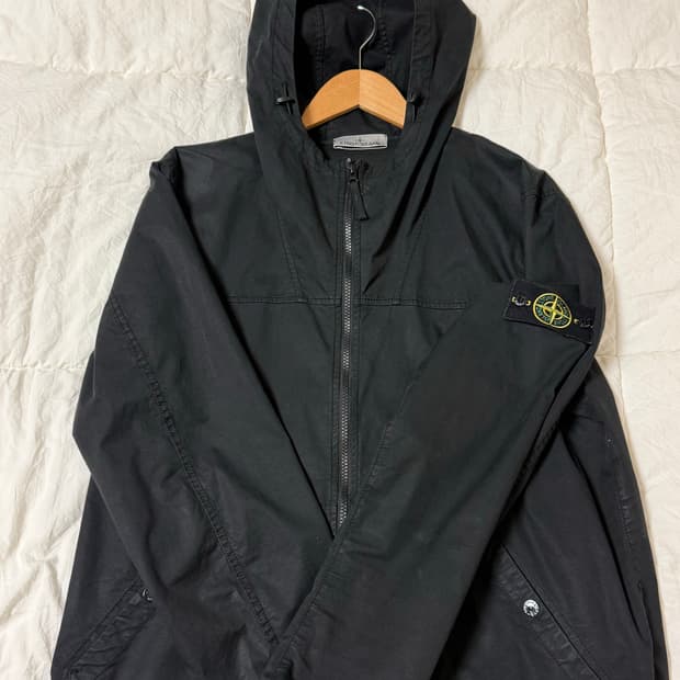 24FW 스톤 수피마 코튼 후드 자켓 블랙