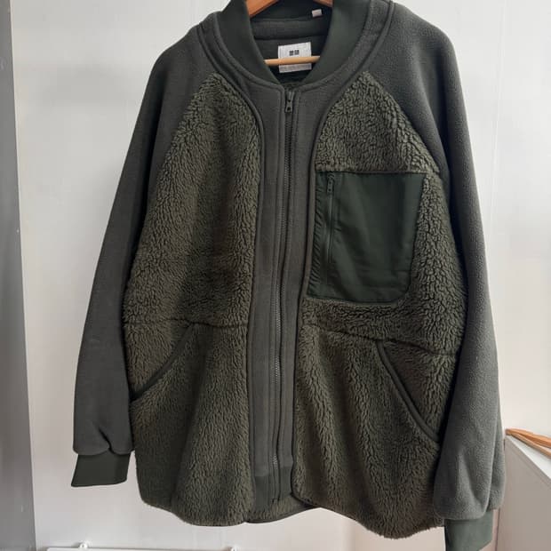 유니클로 화이트마운티니어링 후리스 올리브