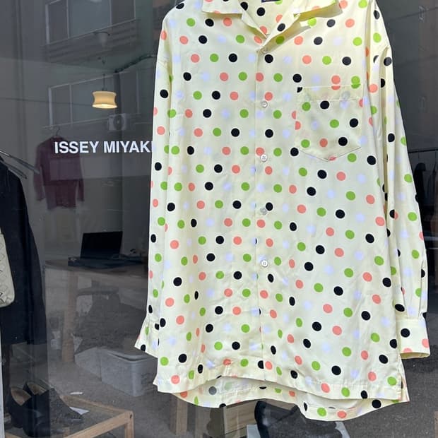 Issey Miyake Odds On