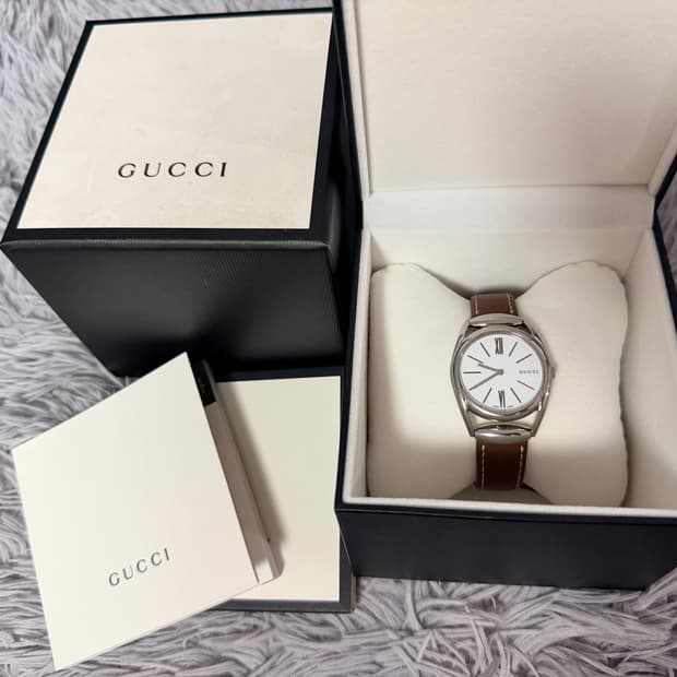 구찌 홀스빗 쿼츠 시계 여성