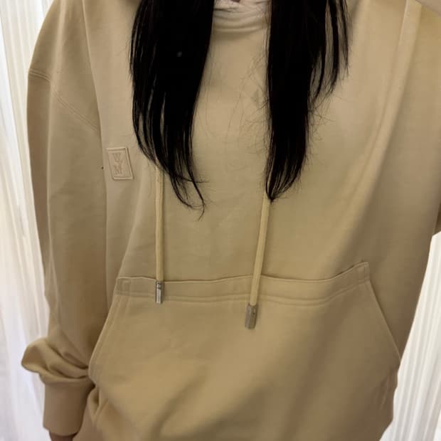 우영미 베이지 플라워 후드티 95