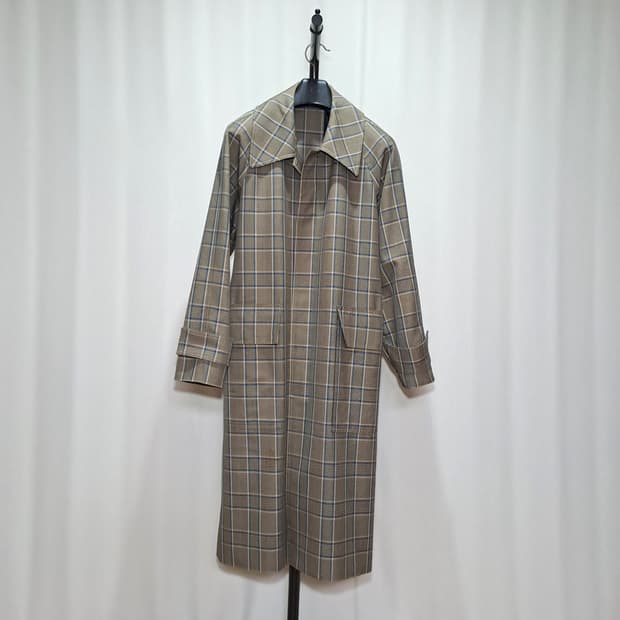 (새상품급 택포) 솔리드옴므 발마칸 체크 롱 코트 B577