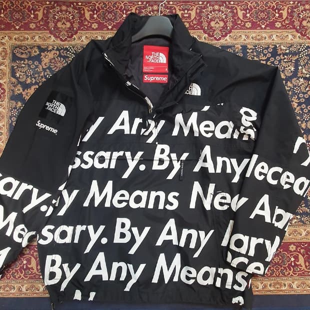 슈프림x노스페이스 레터링 바람막이