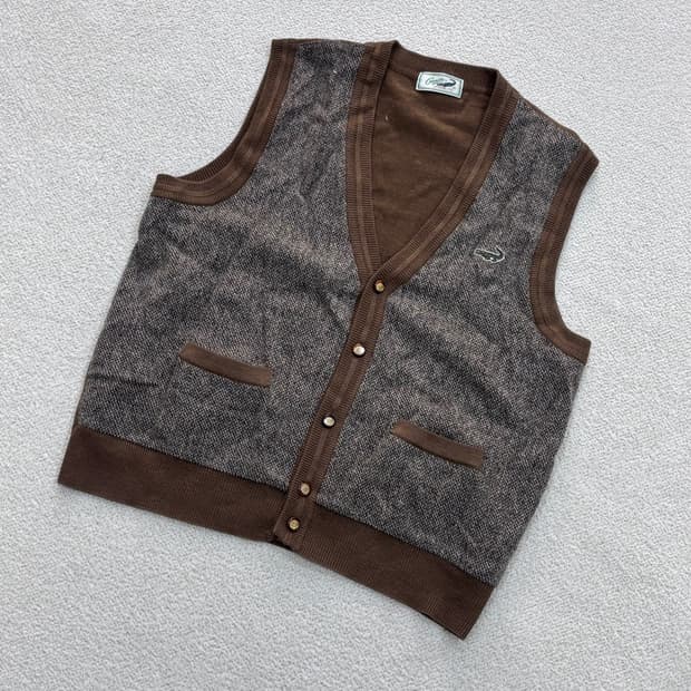 110 라코스테 브라운 니트 조끼 0428E