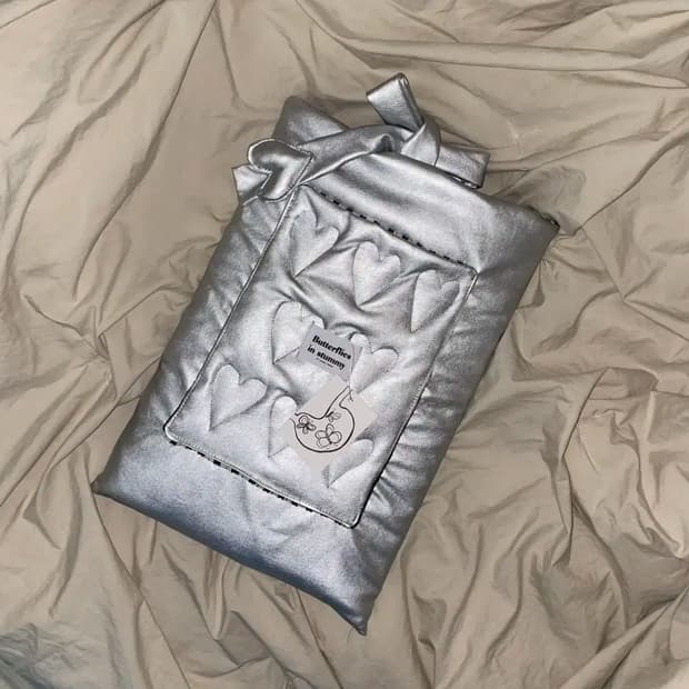 [새상품] 버터플라이즈인스터미 실버 하트 태블릿 노트북 파우치 가방