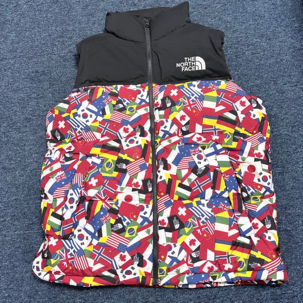 노스페이스 만국기 눕시 다운 패딩