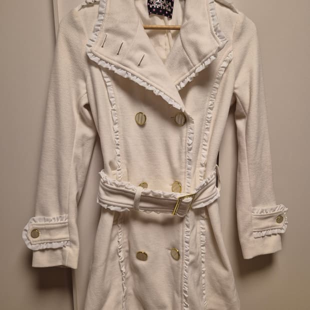 트랄라라 화이트코트 