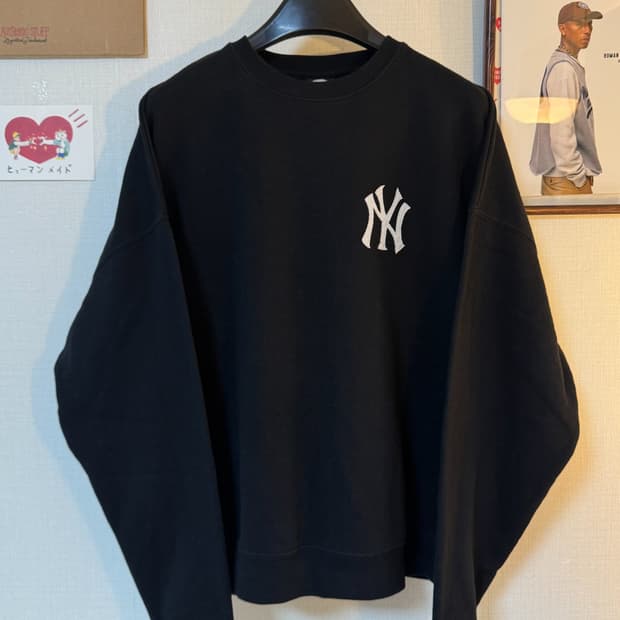 프릭스스토어 x MLB 양키즈 오버사이즈 맨투맨