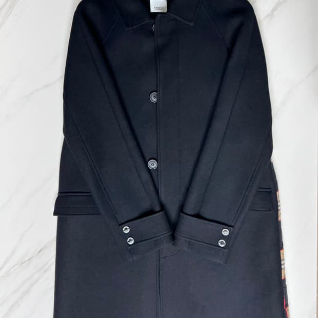 버버리 퀼팅 라이너 내장 울코트 60만원