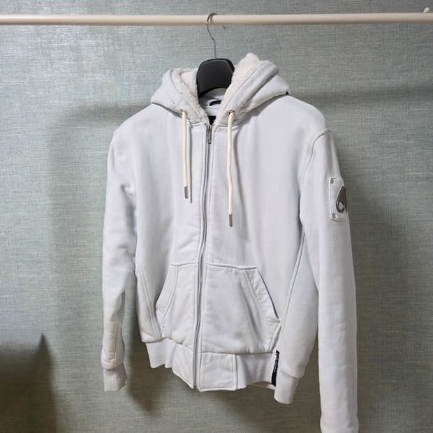 [M] 무스너클 버니스웨터 아이스