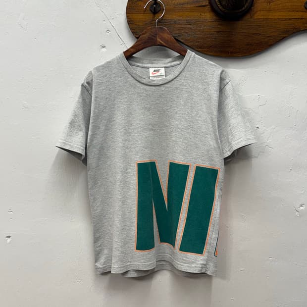 90s Nike Big Logo Short Sleeve T-shirt