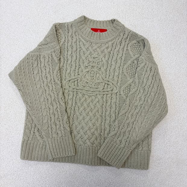 비비안웨스트우드 케이블 ORB포인트 스웨터