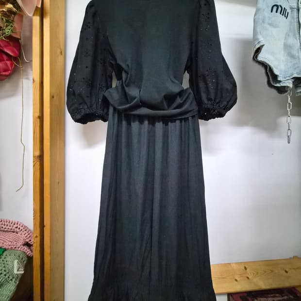 엣지 펀칭자수 벌룬스판티. 프릴레이스 팬츠