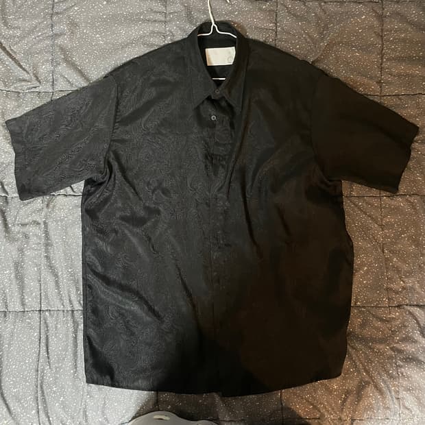 음양 페이즐리 패턴 셔츠