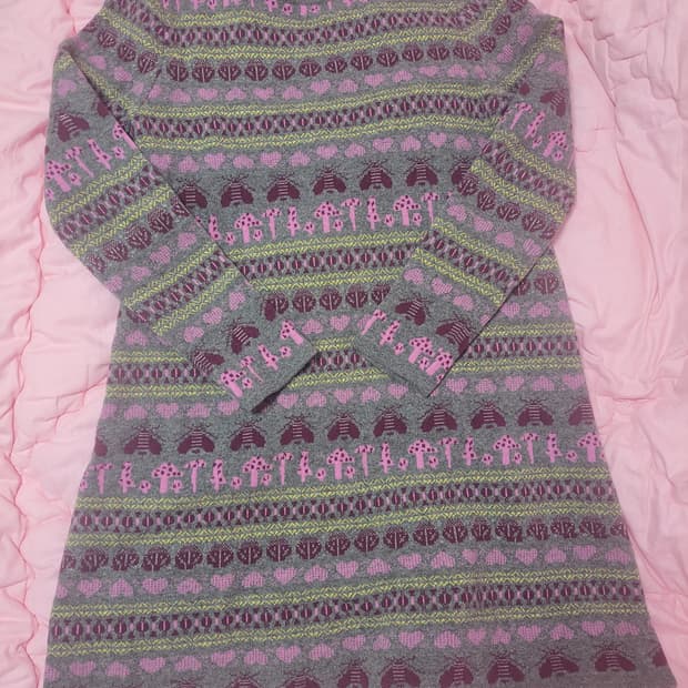 급처상태좋음!레니본 하트,버섯,벌 패턴 귀요미 니트 원피스