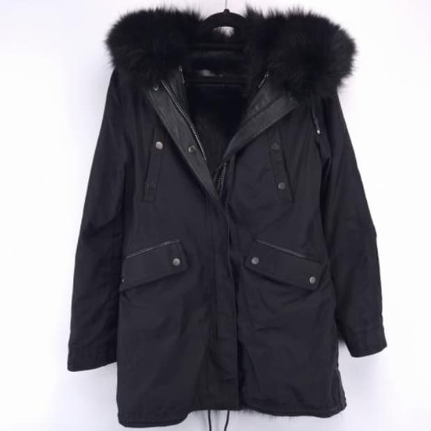 니콜베니스티 코트