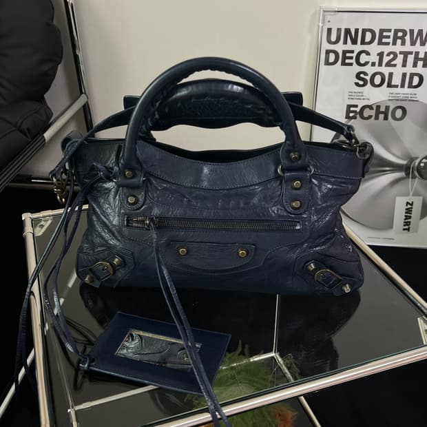 발렌시아가 모터백