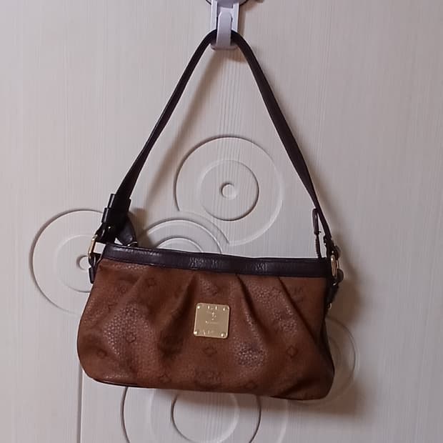 mcm 비세토스 미니숄더백 