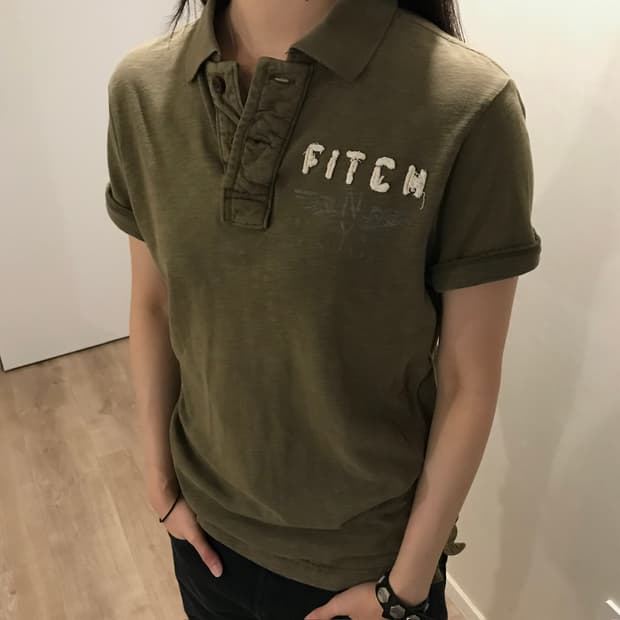 아베크롬비 반팔 카라티 카키