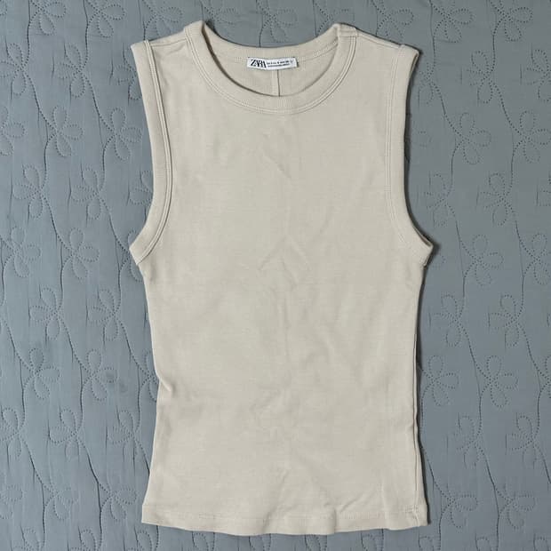 자라 zara 민소매 나시 슬리브리스 리브드티셔츠 4424/802/711