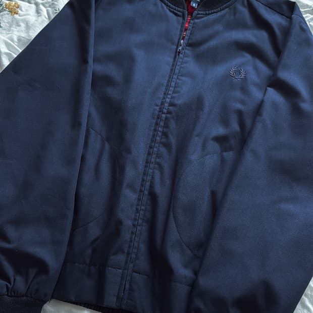 꼼데가르송 x 프레드페리 봄버자켓