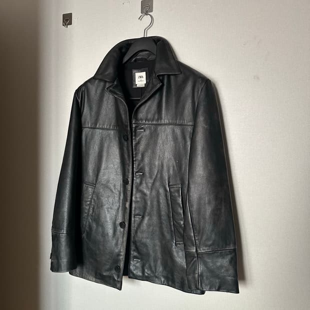 (새상품)자라 카코트 레더 팔아요