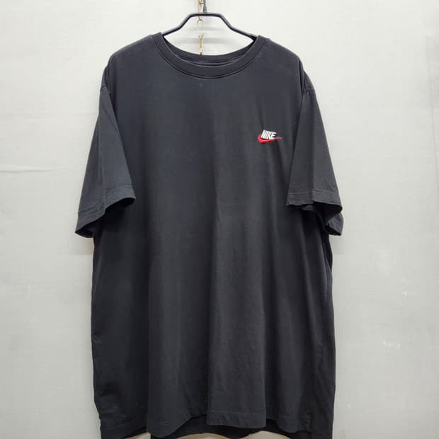 나이키 스우시 미니로고 자수 반팔티 XXL(XL~2XL)