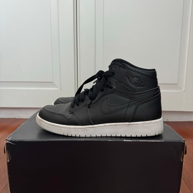 나이키 조던 1 사이버 먼데이 (GS) 245