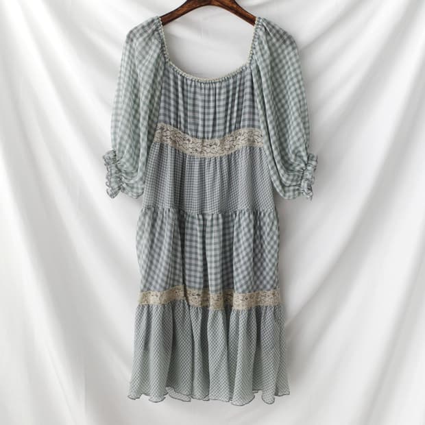 check shirring one-piece 