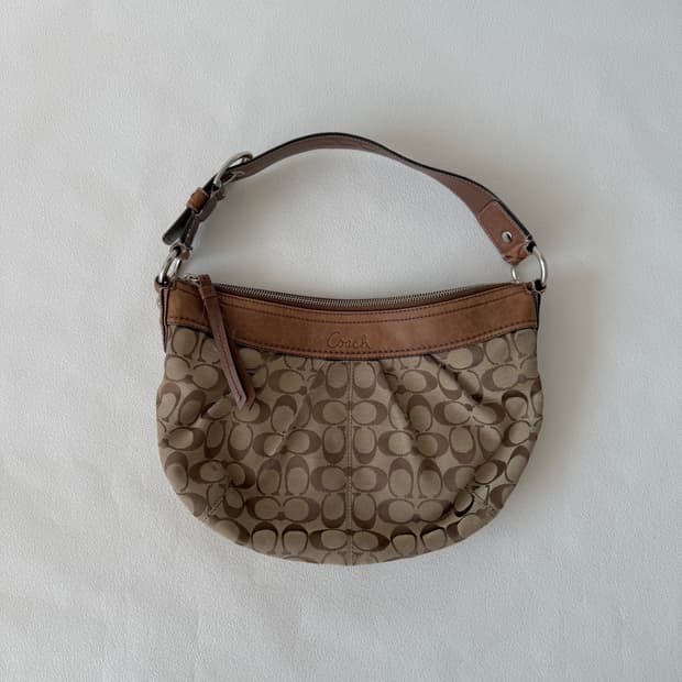 코치(COACH) 숄더백