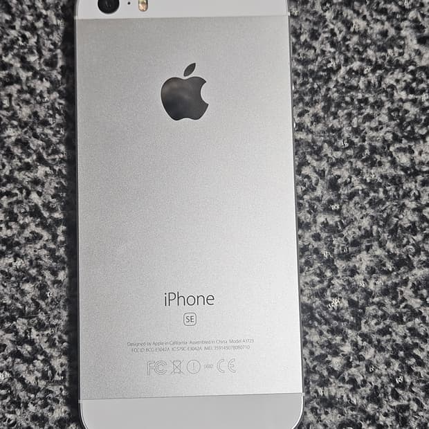 아이폰 se1 실버 16gb 배터리 79%
