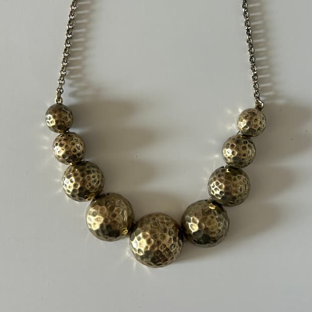 에스닉 텍스처 방울 목걸이