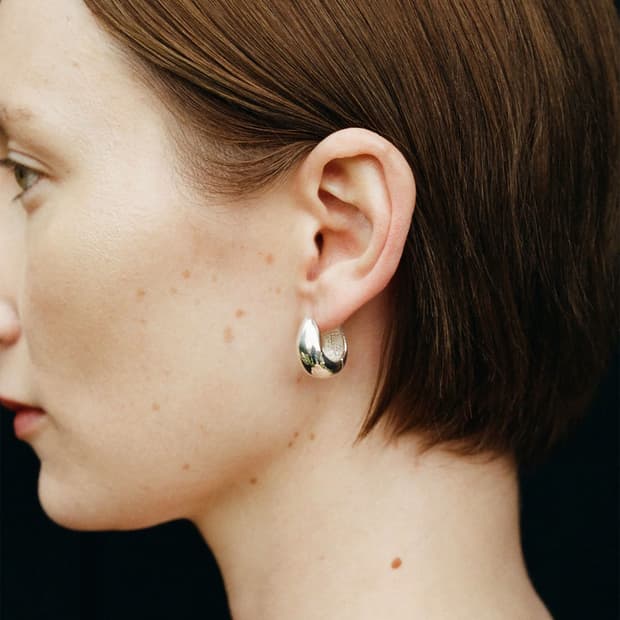 소피부하이 26ss 힌지 후프 귀걸이/실버