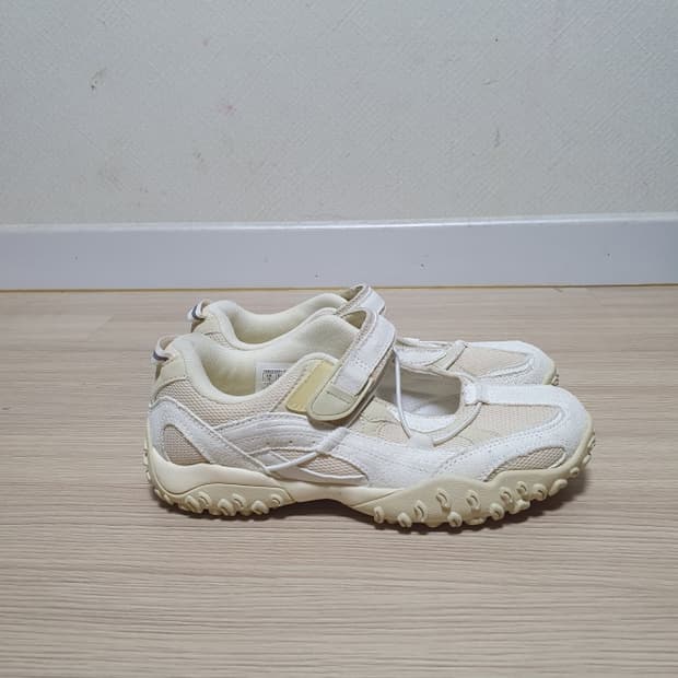 휠라 에샤페 벨크로 v2 메리제인 240