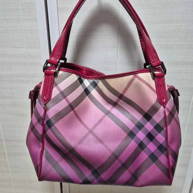 (정품) 버버리 바이올렛 PVC 노바 체크  토트백 숄더백