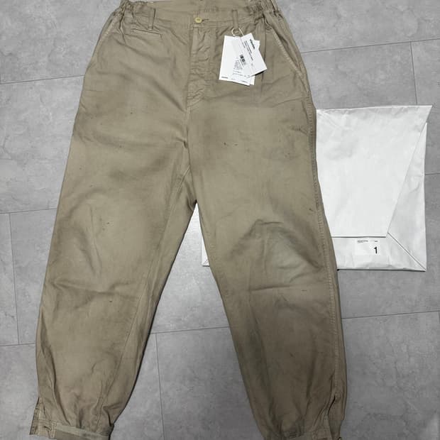 비즈빔 24ss carroll chinopants dmgd 판매