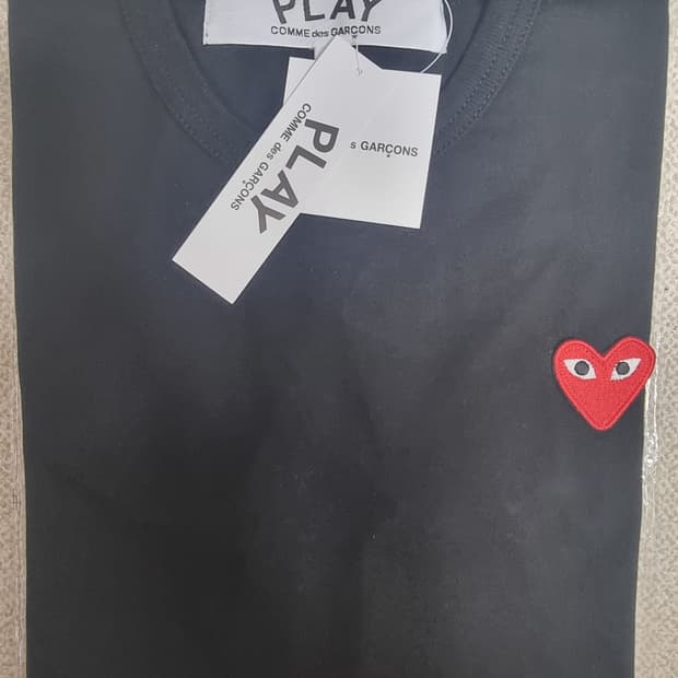 미개봉)정품)반팔)꼼데가르송 블랙 화이트