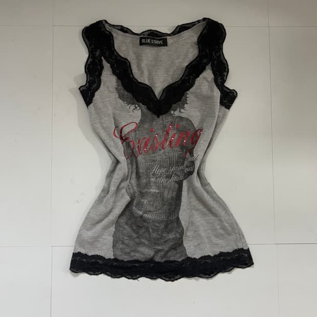 • Funky Women's Printed Lace Sleeveless