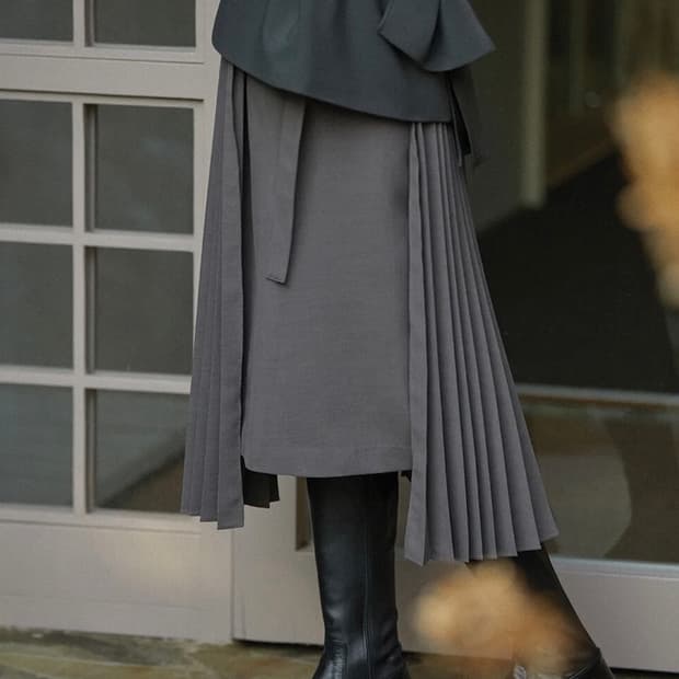 해바이해킴- DETACHABLE PLEATS SKIRT -LATTE