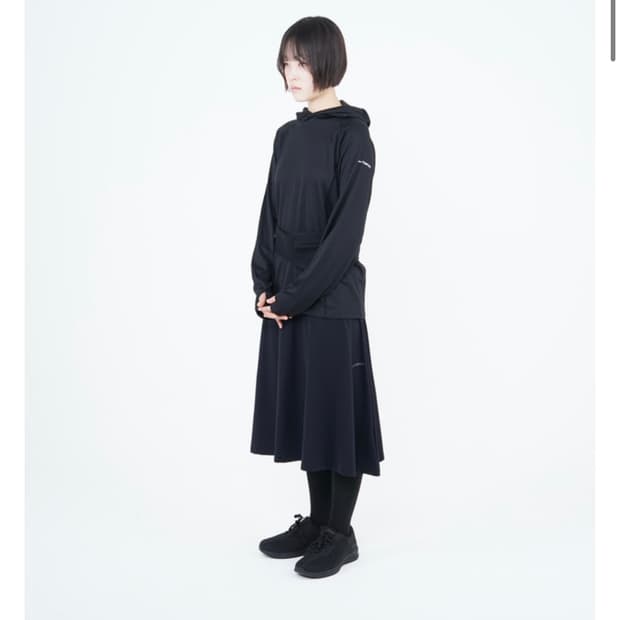 25-003 Flared Midi Skirt Black