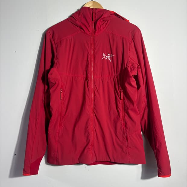 아크테릭스 레드 후드 윈드브레이커 자켓 (무료배송)