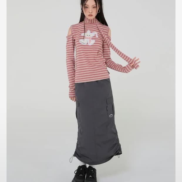 어글리쉐도우 오프숄더 티