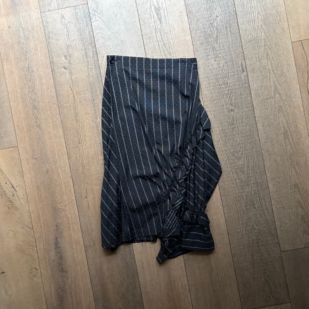 Dot Stripe Asymmetry Shirring Skirt