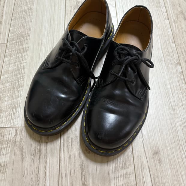 닥터마틴 1461 3홀 스무스 250