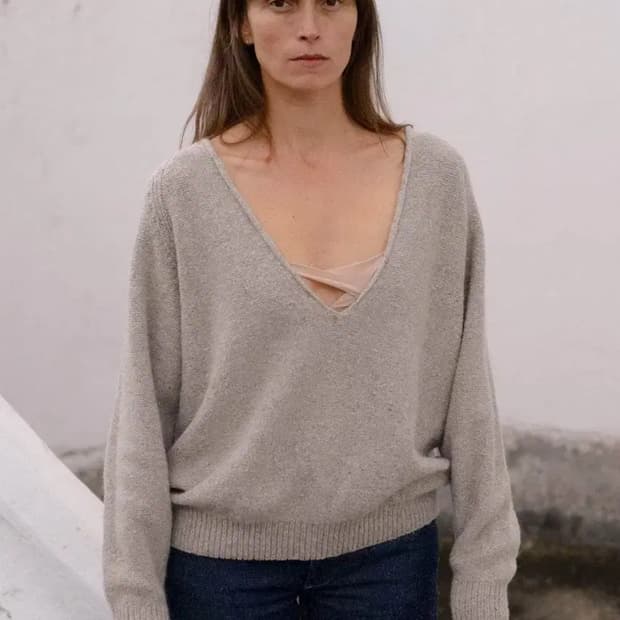 Baserange soar v neck (sur sand, xs)