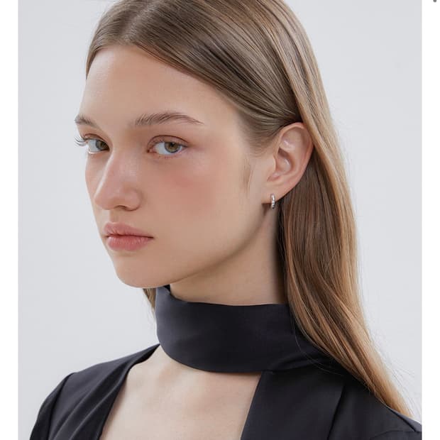 이에르로르 실버 이어링 링귀걸이 / 콜드프레임 브릴피스 수에