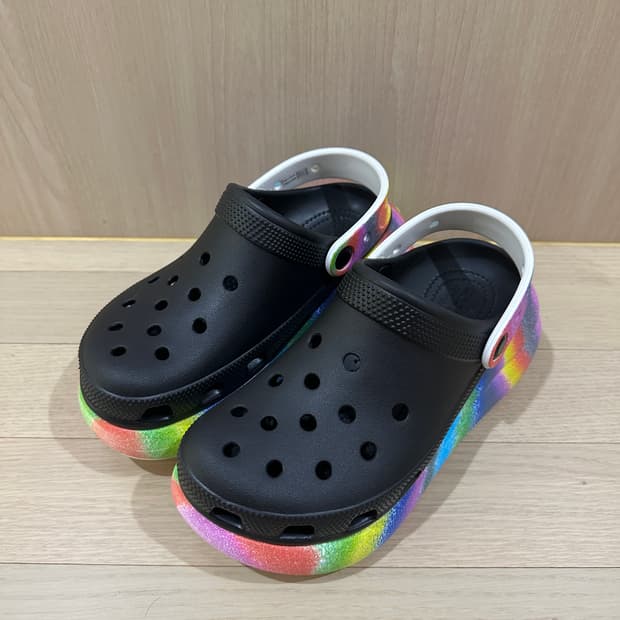 크록스 클래식 크러쉬 클로그 230